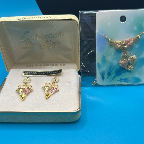 Black Hills Gold Necklace & Earring Set 14K - Picture 8 of 8